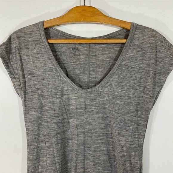 Icebreaker Flawed Gray 100% Merino Wool Longline Tee Shirt - Picture 3 of 10